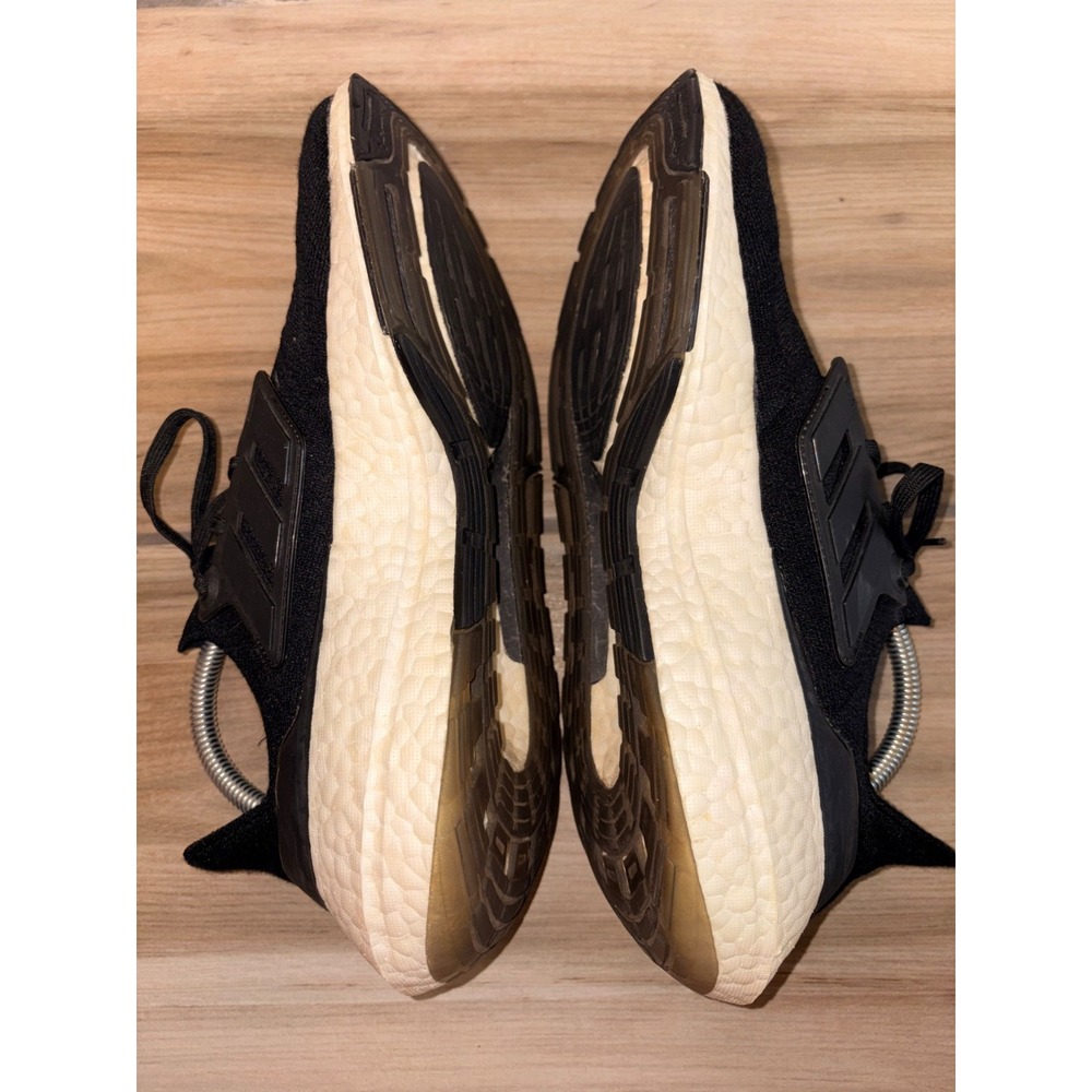 Adidas Ultraboost 22 Women's Size 9 Black White Athletic Running Shoes Sneakers - Picture 6 of 7